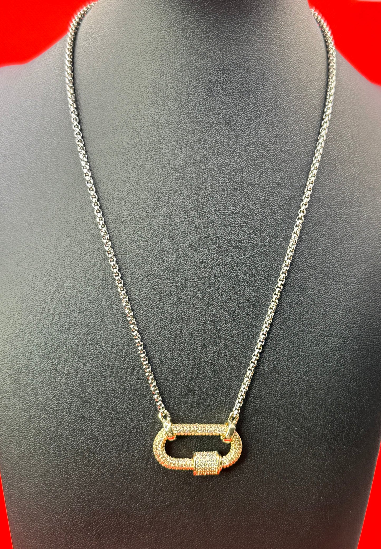 Carabiner pendant