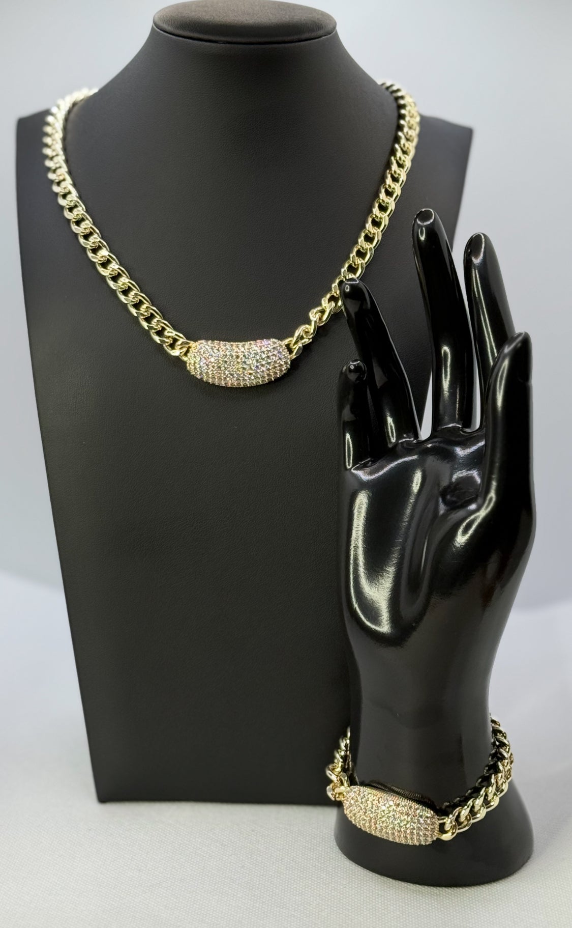 Gold bling necklace and bracelet
