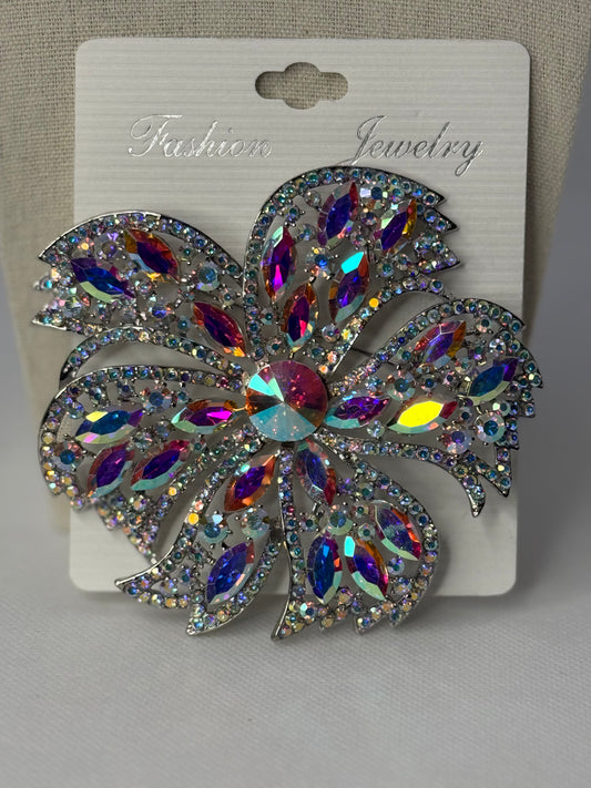 Large wheel brooch