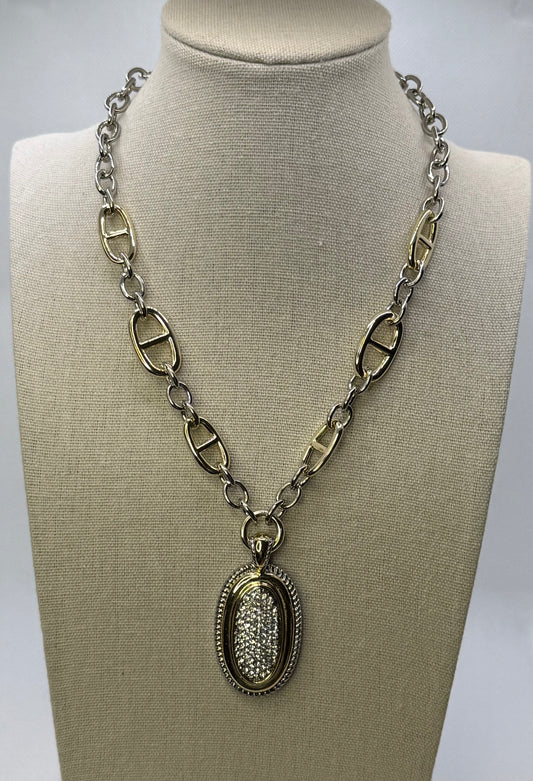Oval pendant necklace